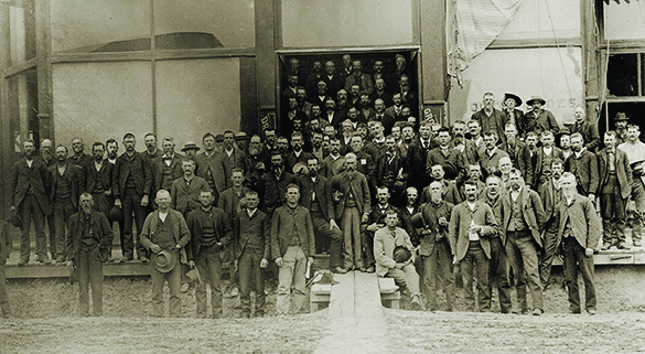 A photograph shows members of the People’s Party gathered outside of their nominating convention in Nebraska.